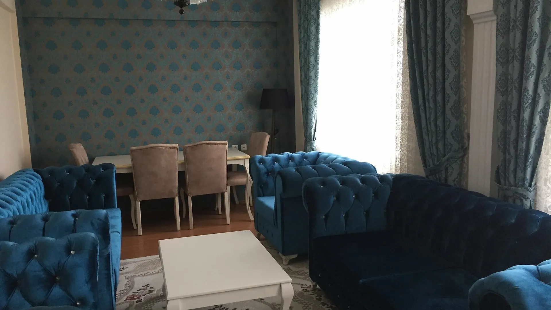 アパート Alya Suite トラブゾン